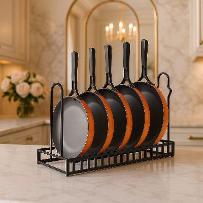 Étagère Cuisine RackPan casserole grandeur horizontale.